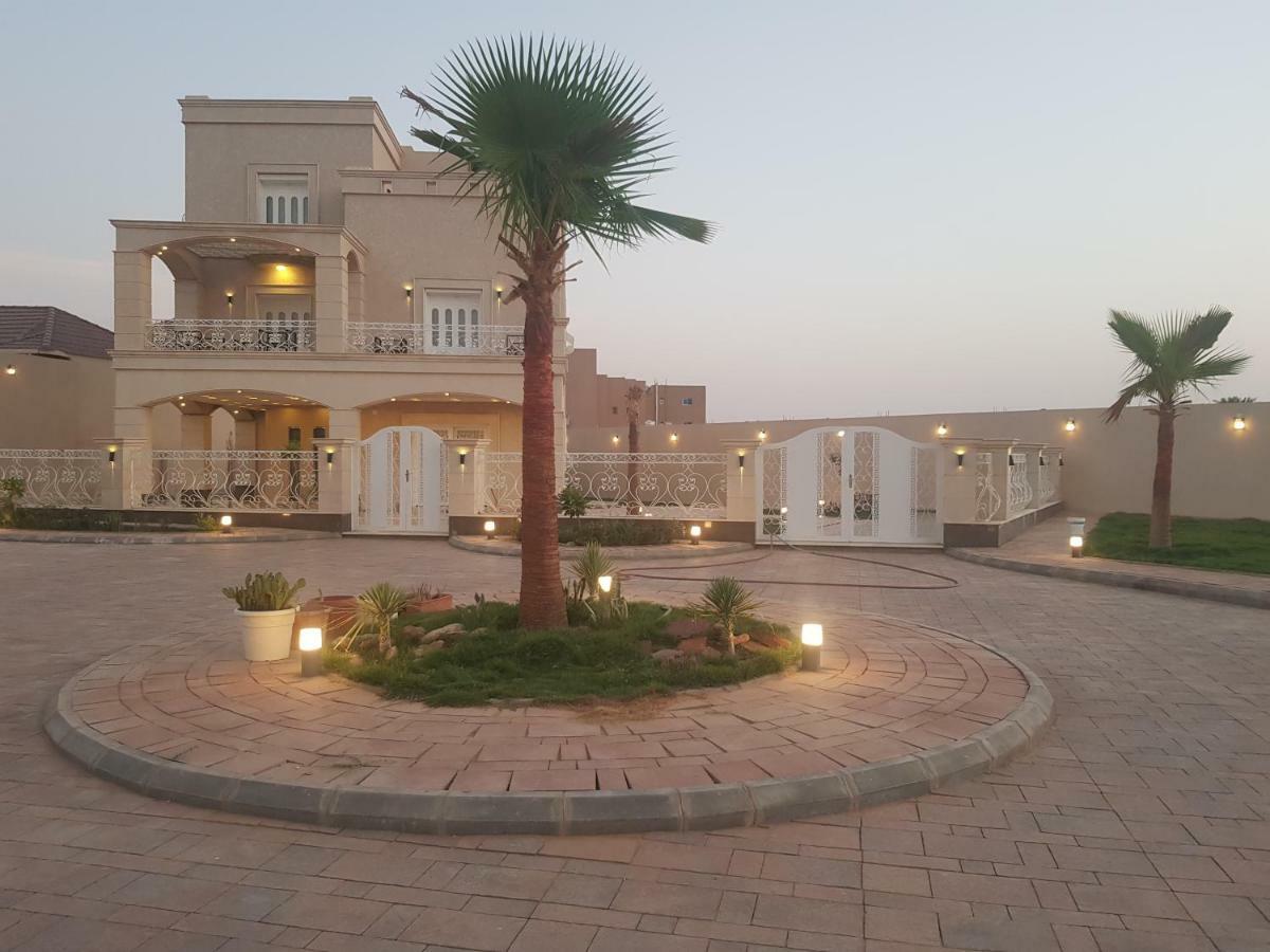 منتجع القصر الأبيض Villa Unaizah Buitenkant foto